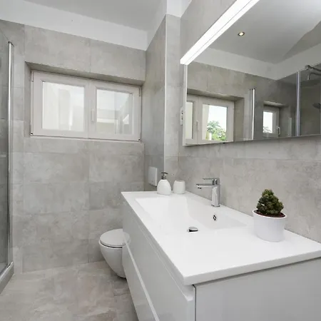Apartman A&m Nin