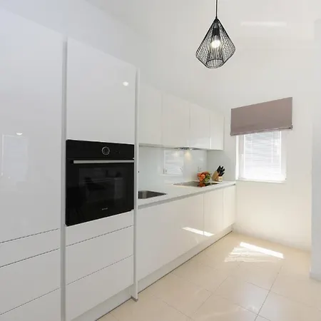 A&m Apartman Nin